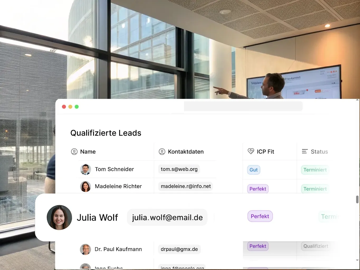 Lead CRM dashboard with lead status, priority and automations for financial advisors